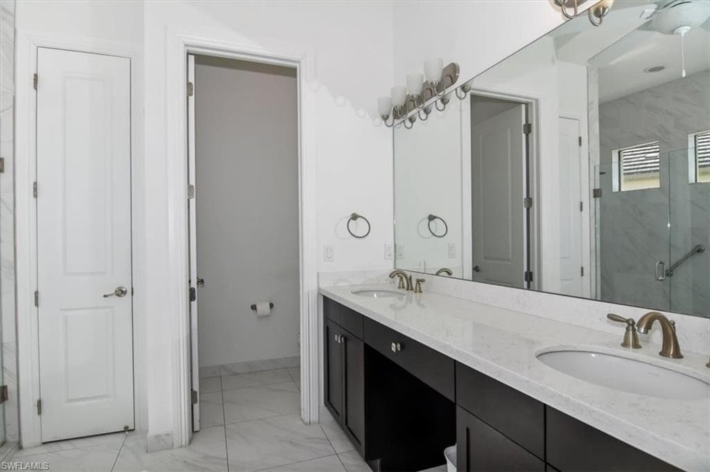 9236 Woodhurst Dr, Naples, FL 34120-10