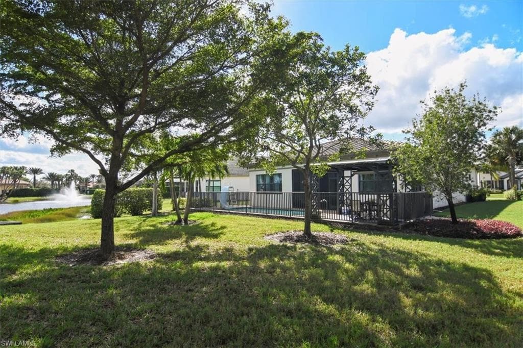 9236 Woodhurst Dr, Naples, FL 34120-20