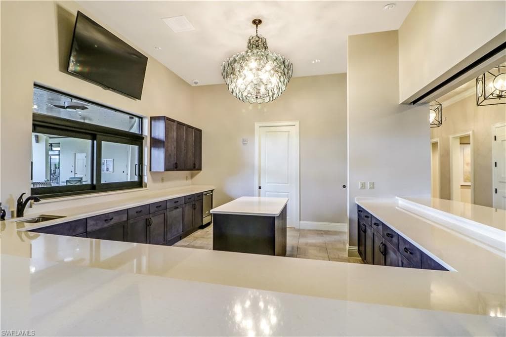 9236 Woodhurst Dr, Naples, FL 34120-25