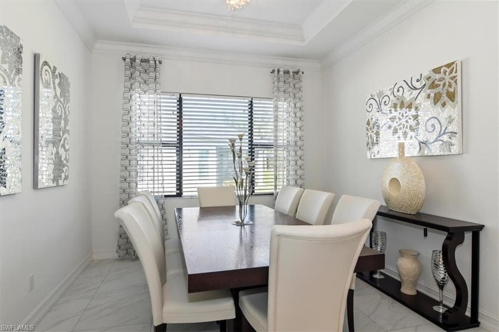 9236 Woodhurst Dr, Naples, FL 34120-6