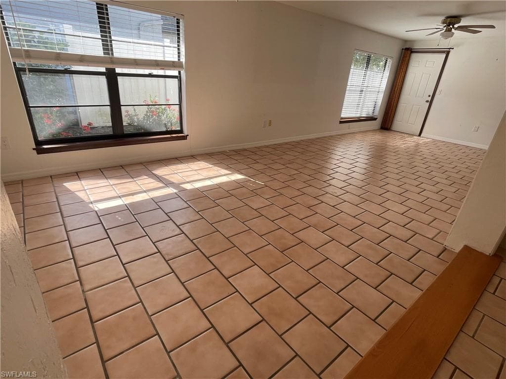 9882 Connecticut St, Bonita Springs, FL 34135-11