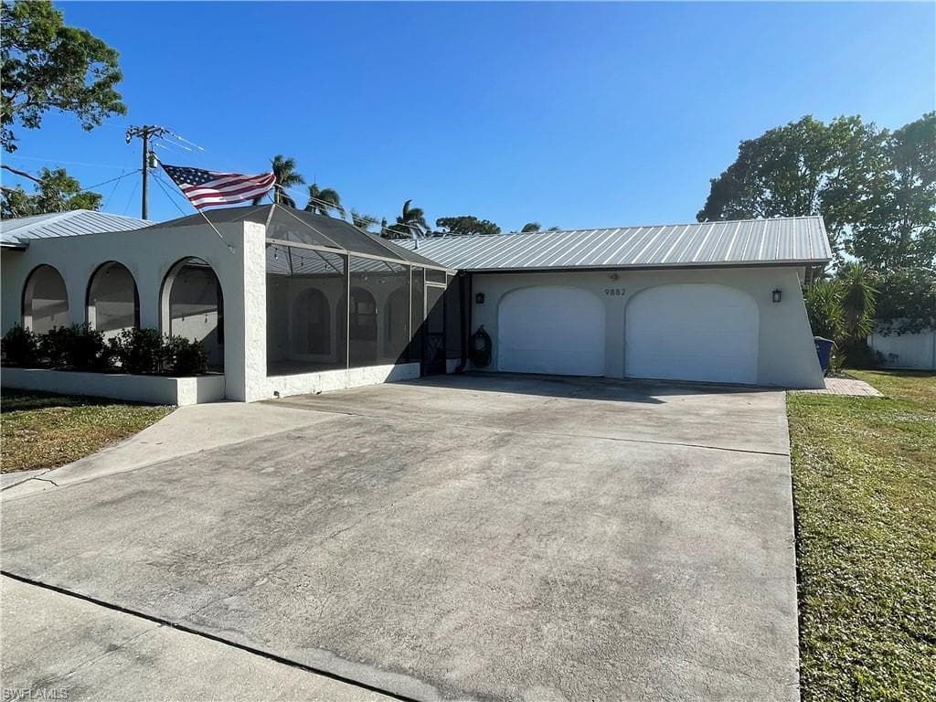 9882 Connecticut St, Bonita Springs, FL 34135-23