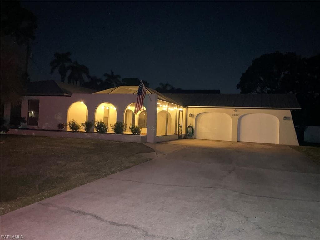 9882 Connecticut St, Bonita Springs, FL 34135-3