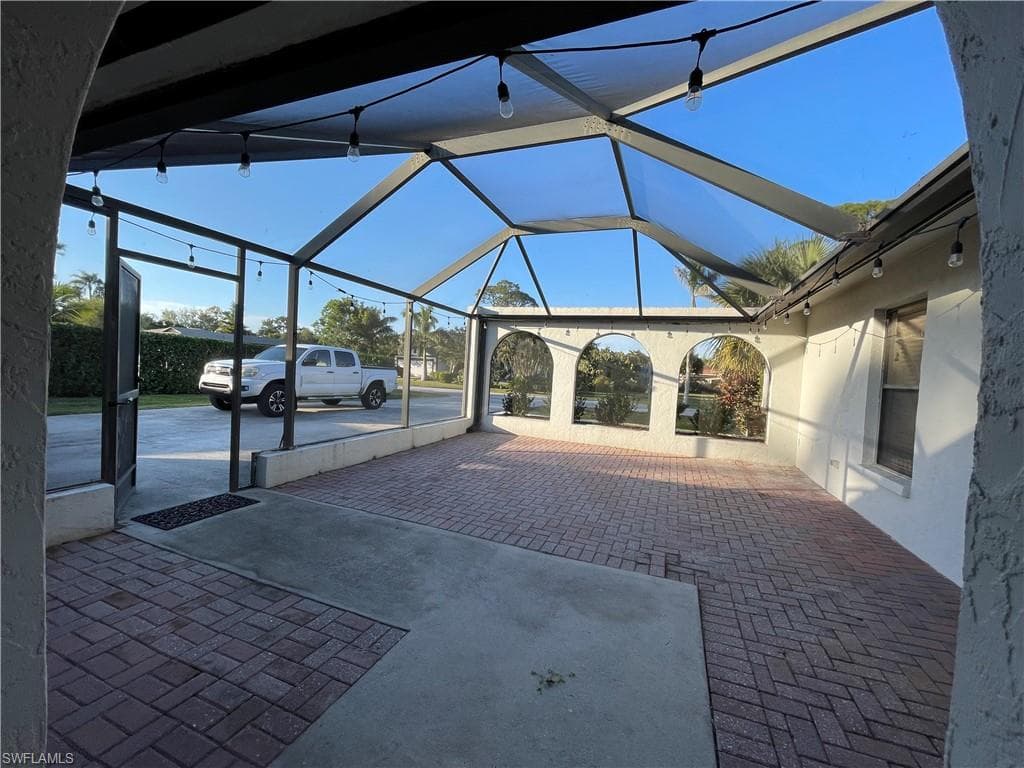 9882 Connecticut St, Bonita Springs, FL 34135-4