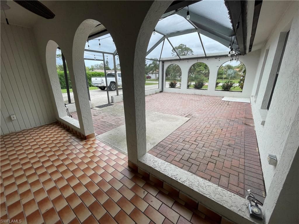 9882 Connecticut St, Bonita Springs, FL 34135-7