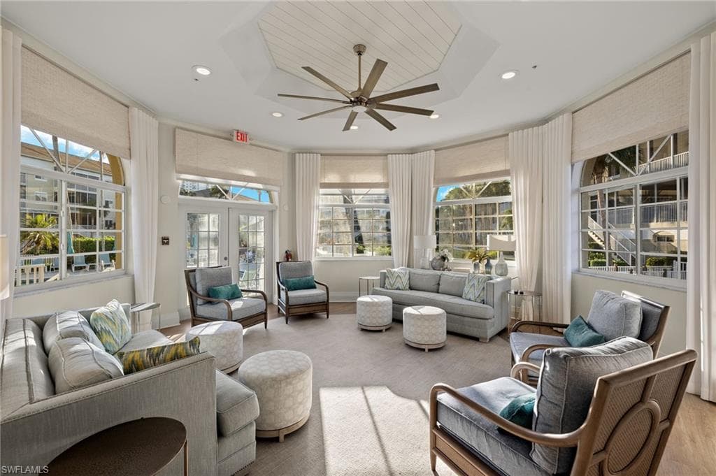 7671 Pebble Creek Cir 206, Naples, FL 34108-23