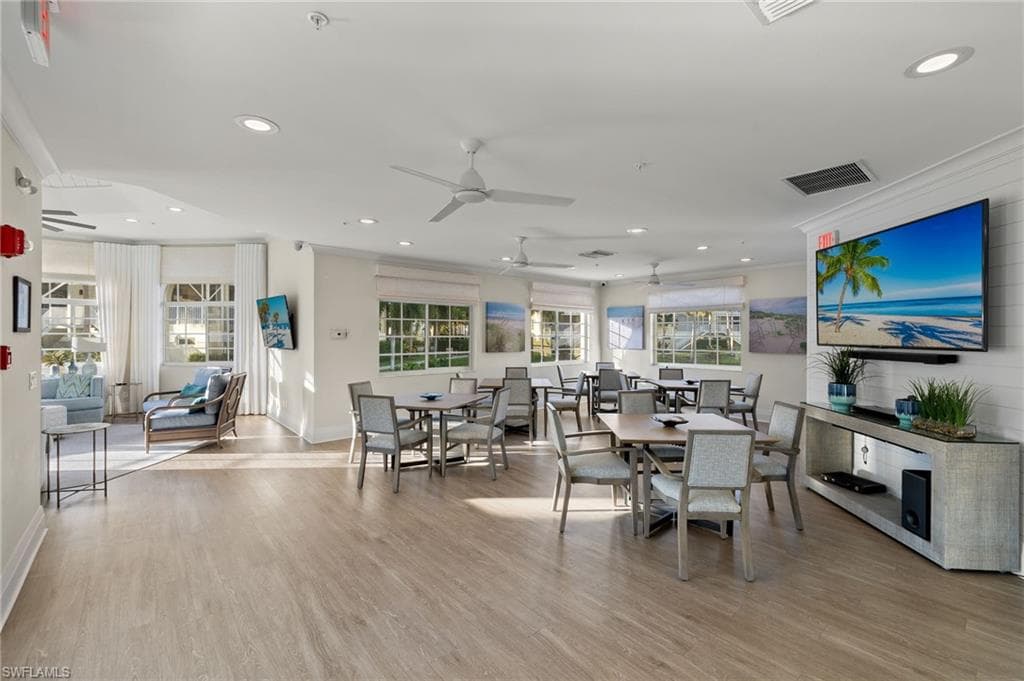 7671 Pebble Creek Cir 206, Naples, FL 34108-25