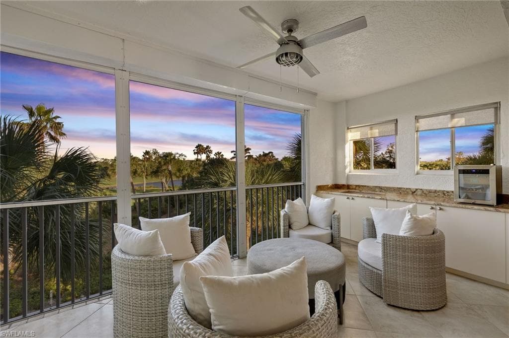7671 Pebble Creek Cir 206, Naples, FL 34108-6