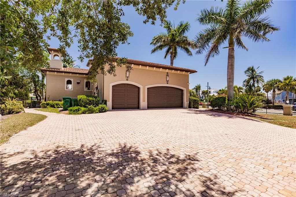 1370 Collier Blvd, Marco Island, FL 34145-46