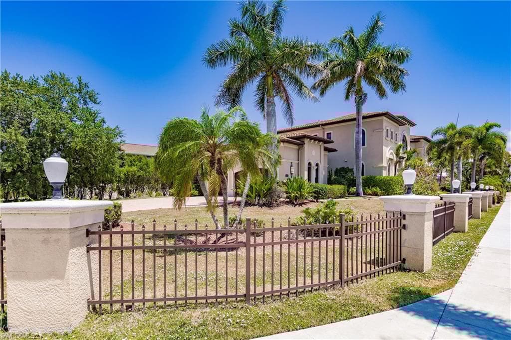 1370 Collier Blvd, Marco Island, FL 34145-47