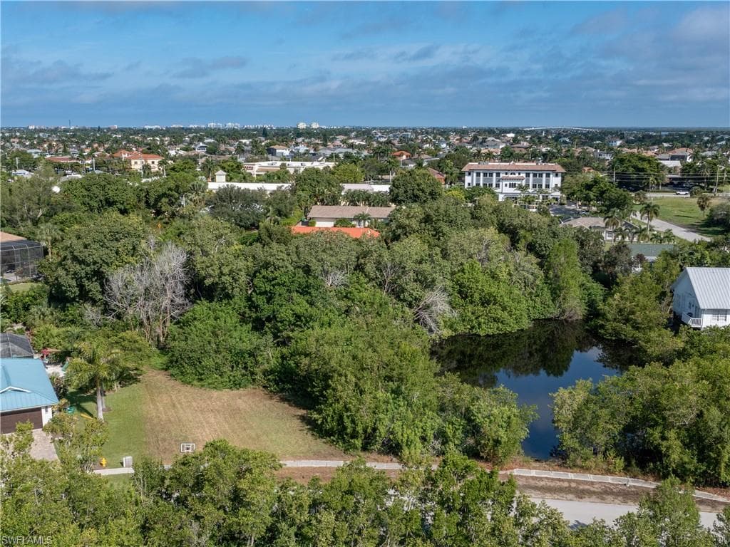1864 Granada Dr, Marco Island, FL 34145-8