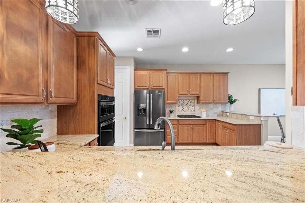 19700 Maddelena Cir, Estero, FL 33967-13