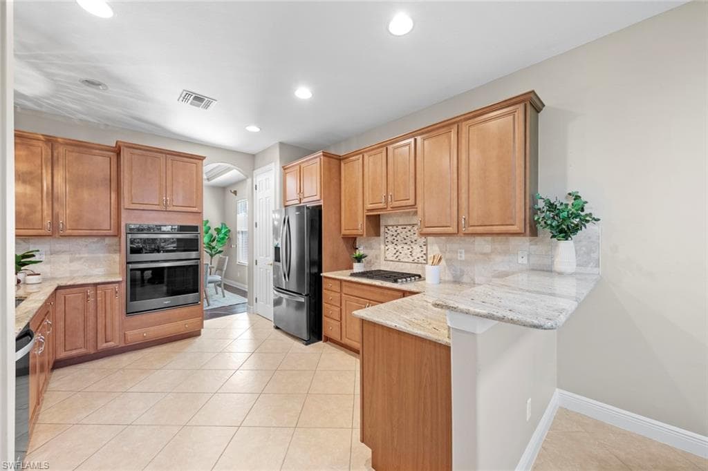 19700 Maddelena Cir, Estero, FL 33967-14