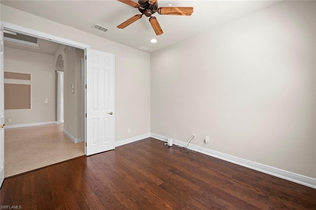 19700 Maddelena Cir, Estero, FL 33967-35