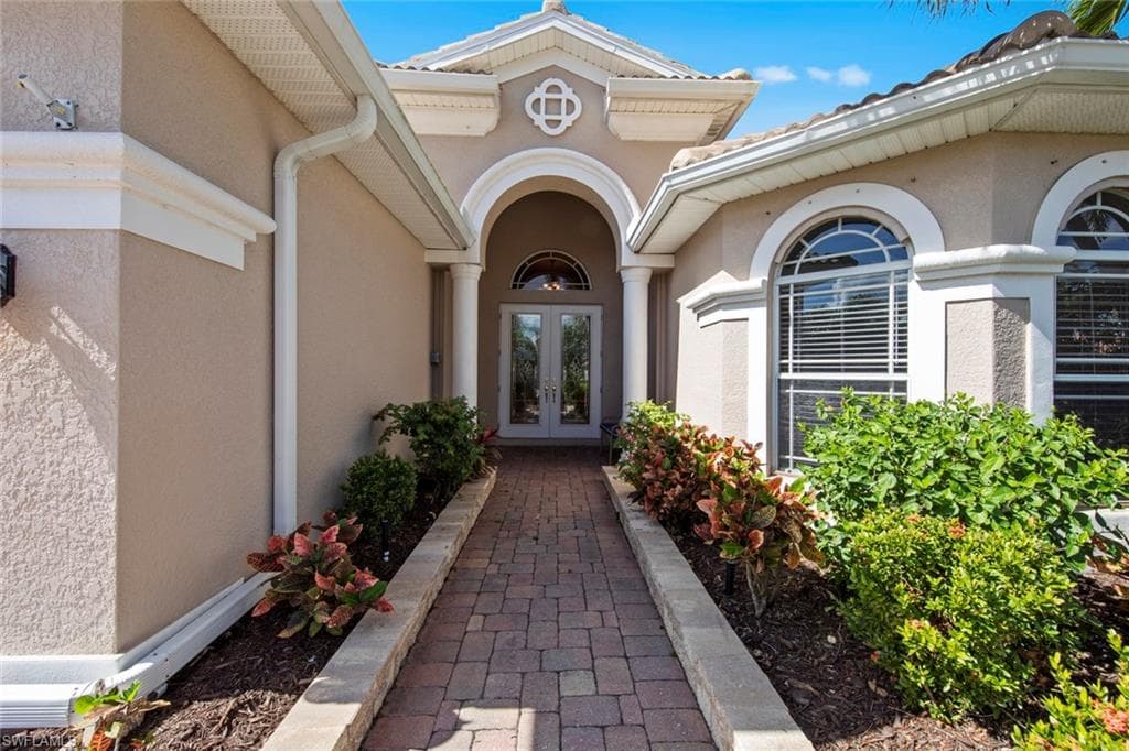 19700 Maddelena Cir, Estero, FL 33967-7