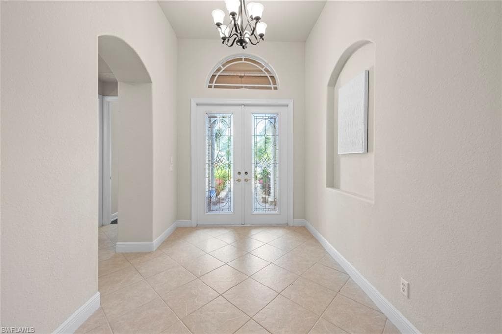 19700 Maddelena Cir, Estero, FL 33967-8