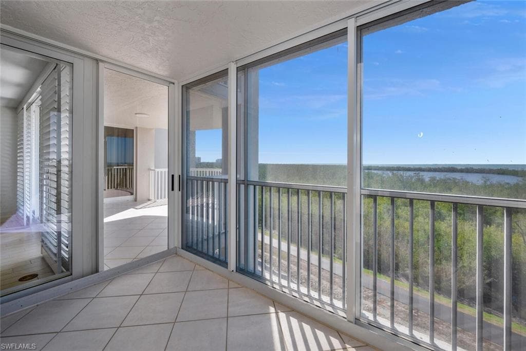 6849 Grenadier Blvd 603, Naples, FL 34108-12