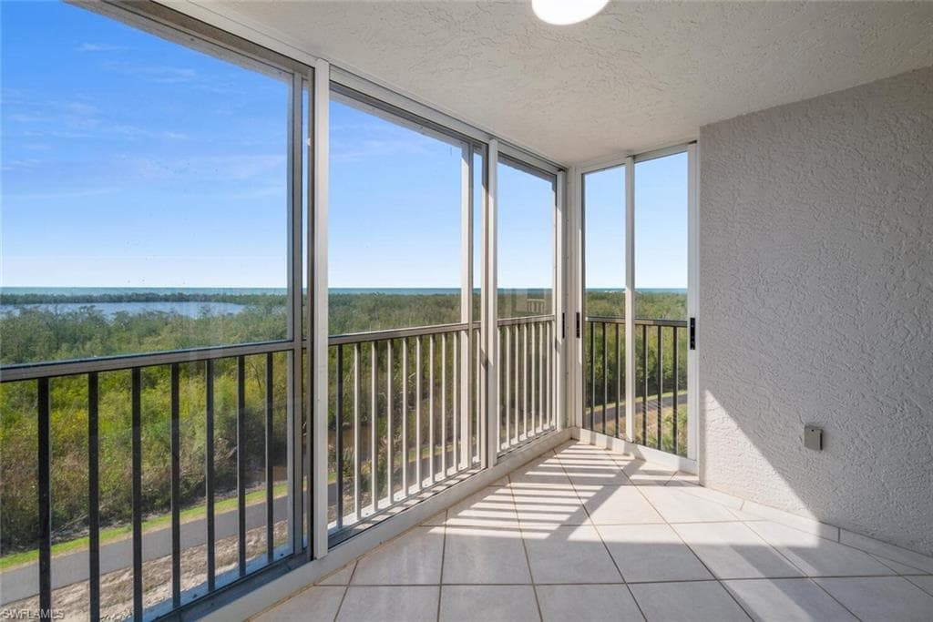 6849 Grenadier Blvd 603, Naples, FL 34108-13
