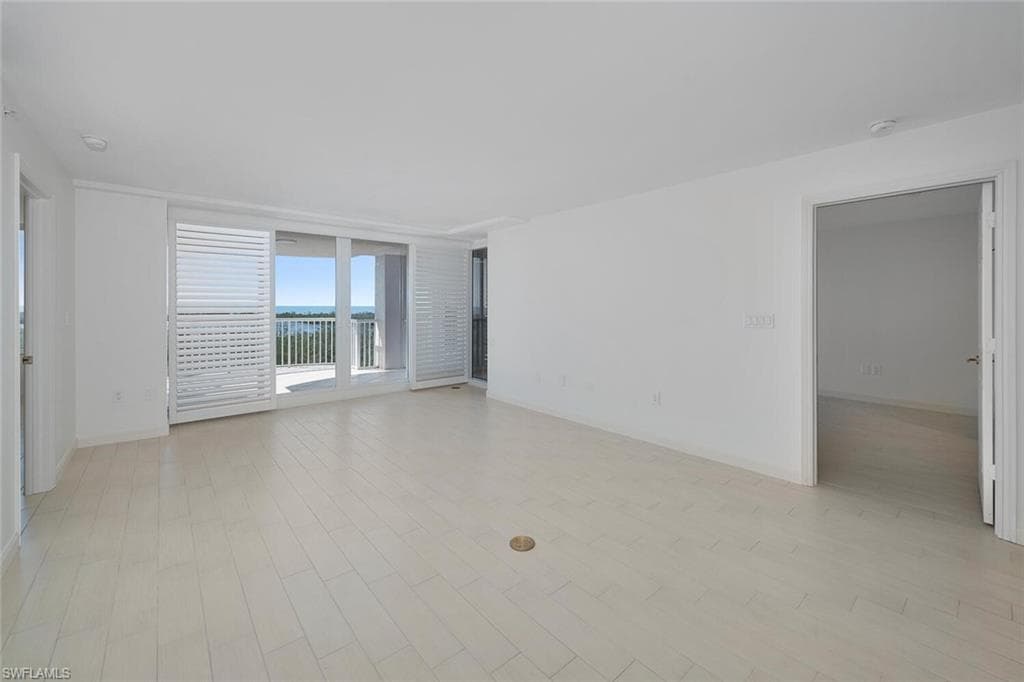 6849 Grenadier Blvd 603, Naples, FL 34108-3