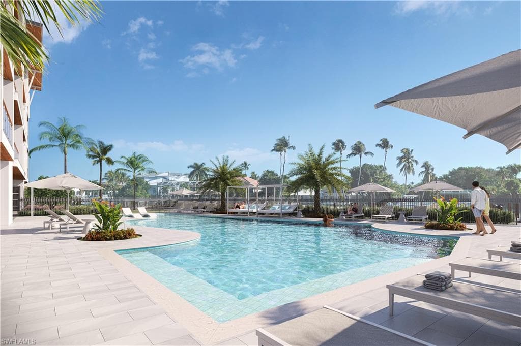 2020 Gulf Shore Blvd N 202w, Naples, FL 34102-20