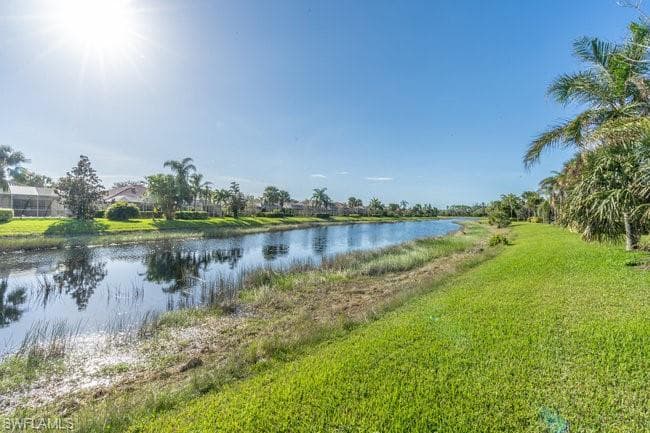 7636 Rozzini Ln, Naples, FL 34114-16