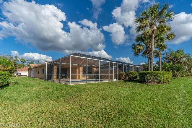 7636 Rozzini Ln, Naples, FL 34114-18