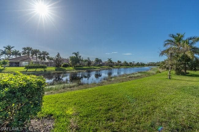 7636 Rozzini Ln, Naples, FL 34114-19