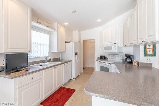 7636 Rozzini Ln, Naples, FL 34114-26