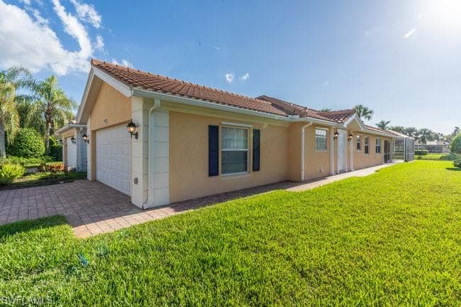 7636 Rozzini Ln, Naples, FL 34114-2