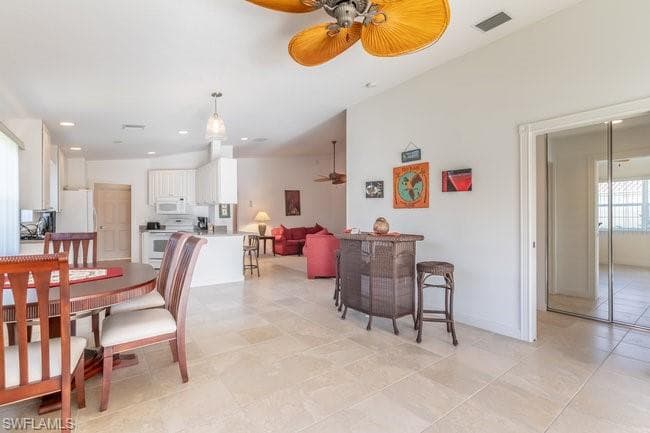 7636 Rozzini Ln, Naples, FL 34114-33