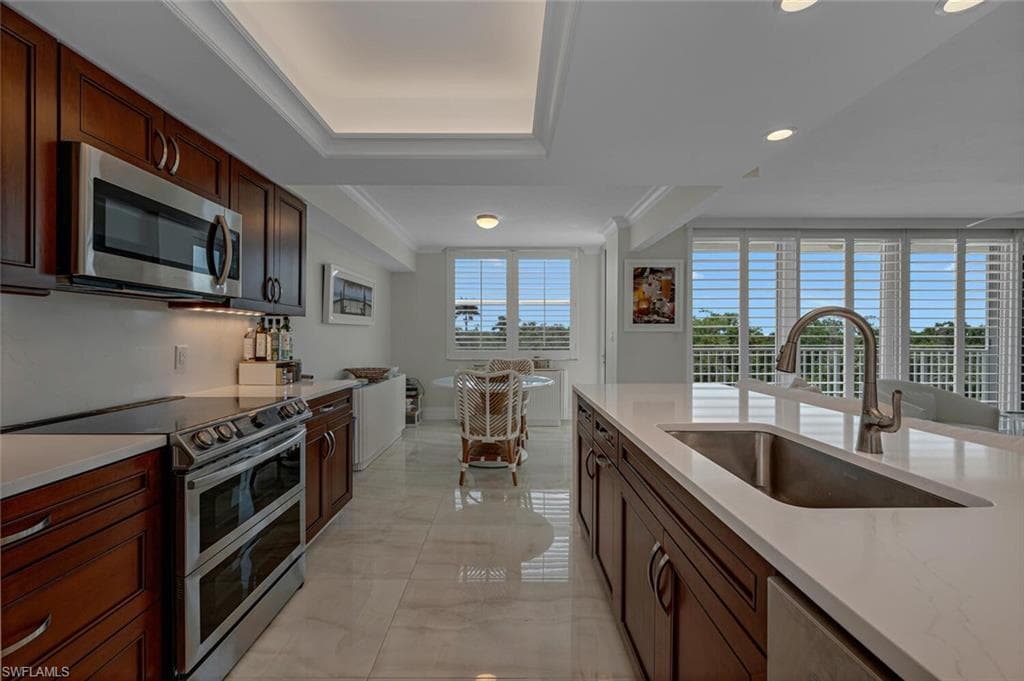 6361 Pelican Bay Blvd 202, Naples, FL 34108-4
