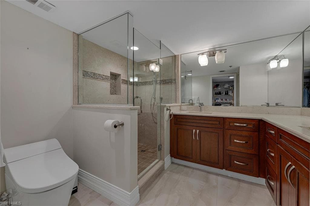 6361 Pelican Bay Blvd 202, Naples, FL 34108-8