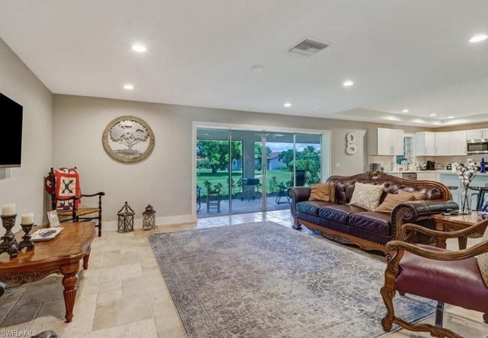 687 Cypress Way E, Naples, FL 34110-4
