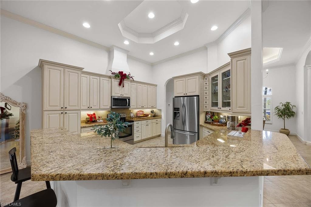 18169 Baywood Dr, Naples, FL 34114-12