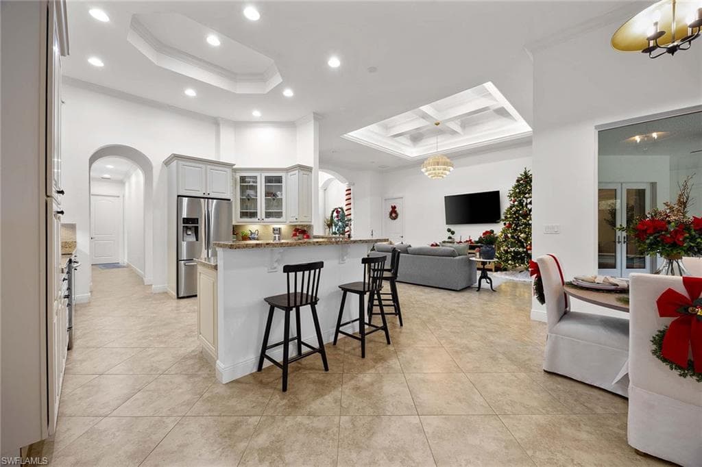 18169 Baywood Dr, Naples, FL 34114-15