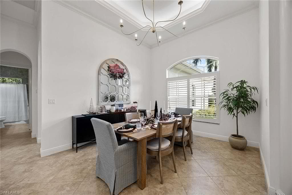 18169 Baywood Dr, Naples, FL 34114-16