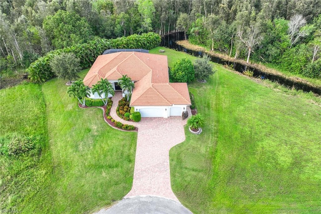 18169 Baywood Dr, Naples, FL 34114-2