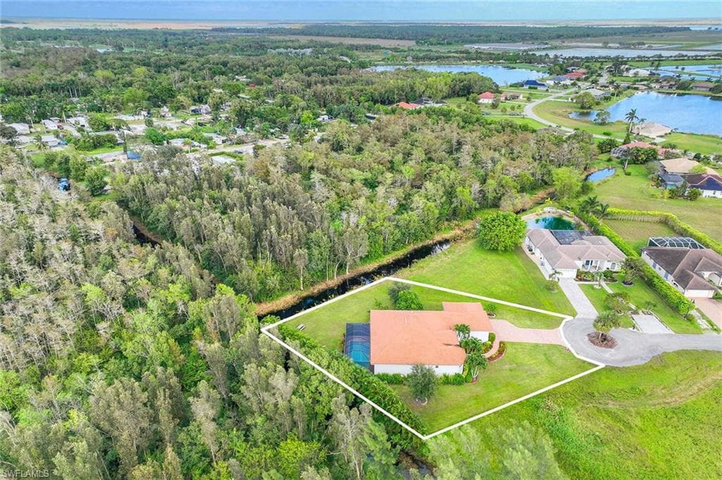 18169 Baywood Dr, Naples, FL 34114-39