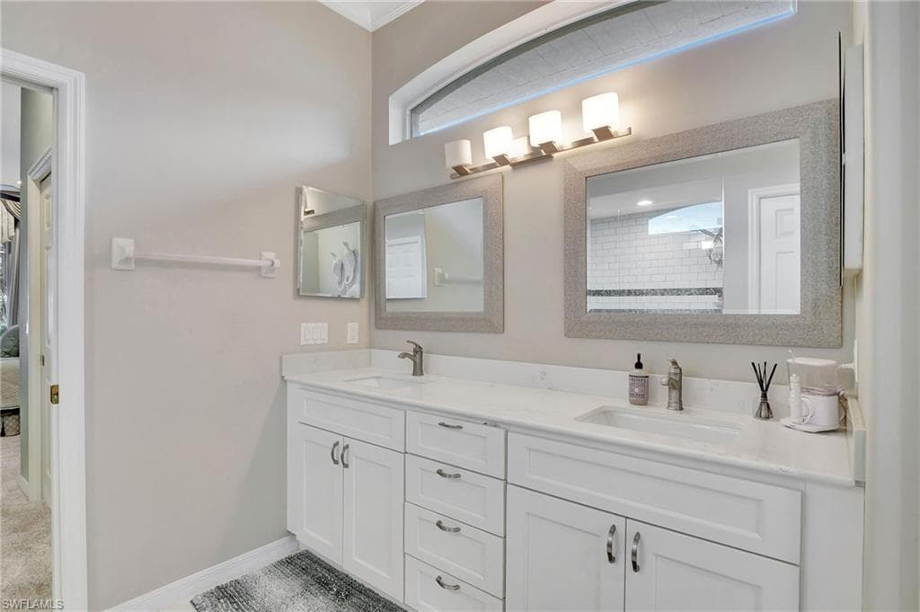 74 Erin Way, Naples, FL 34119-27