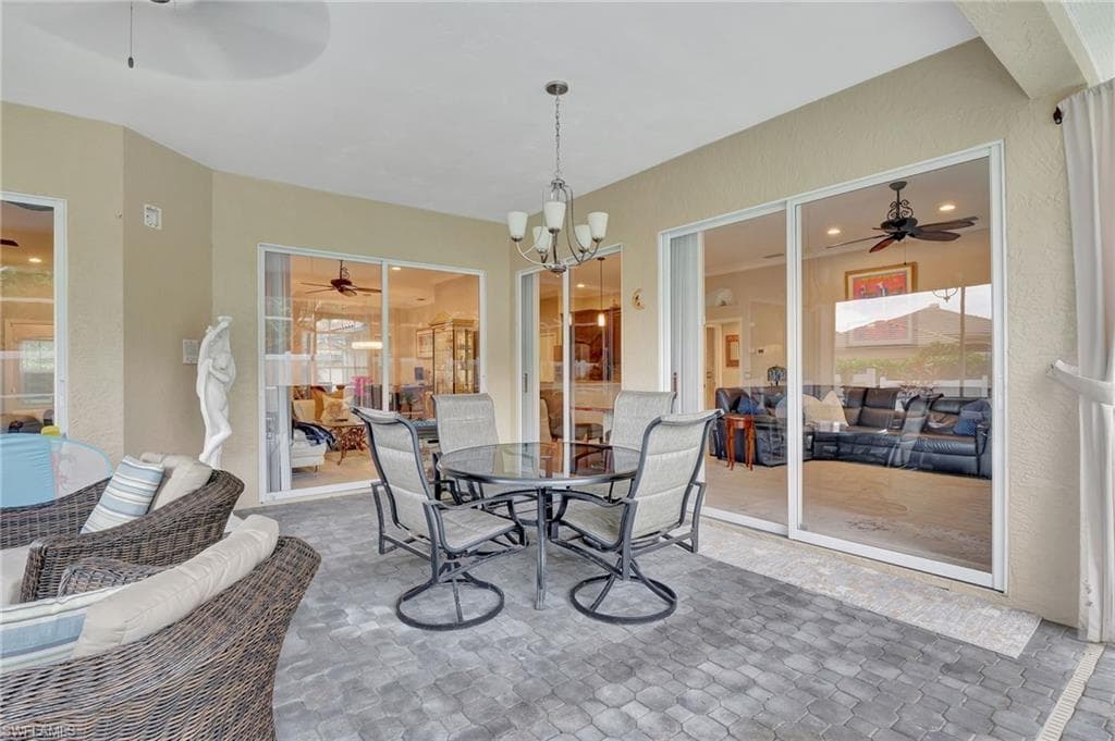 74 Erin Way, Naples, FL 34119-29