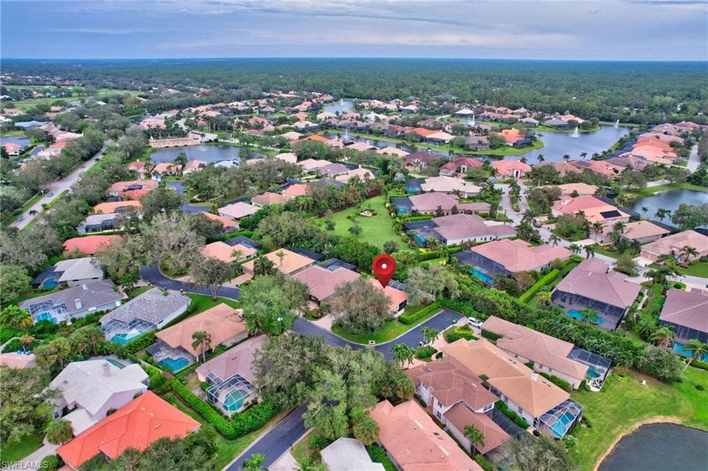 74 Erin Way, Naples, FL 34119-35