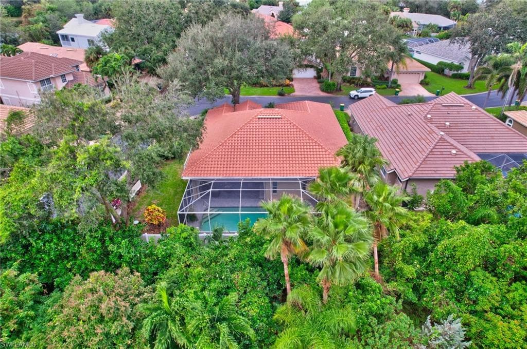 74 Erin Way, Naples, FL 34119-40