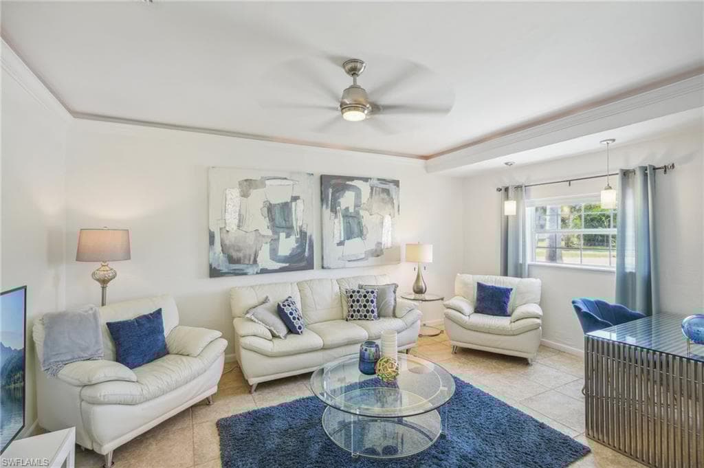 702 107th Ave N, Naples, FL 34108-12