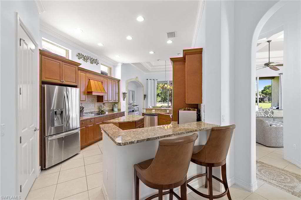 8894 Shenendoah Cir, Naples, FL 34113-12