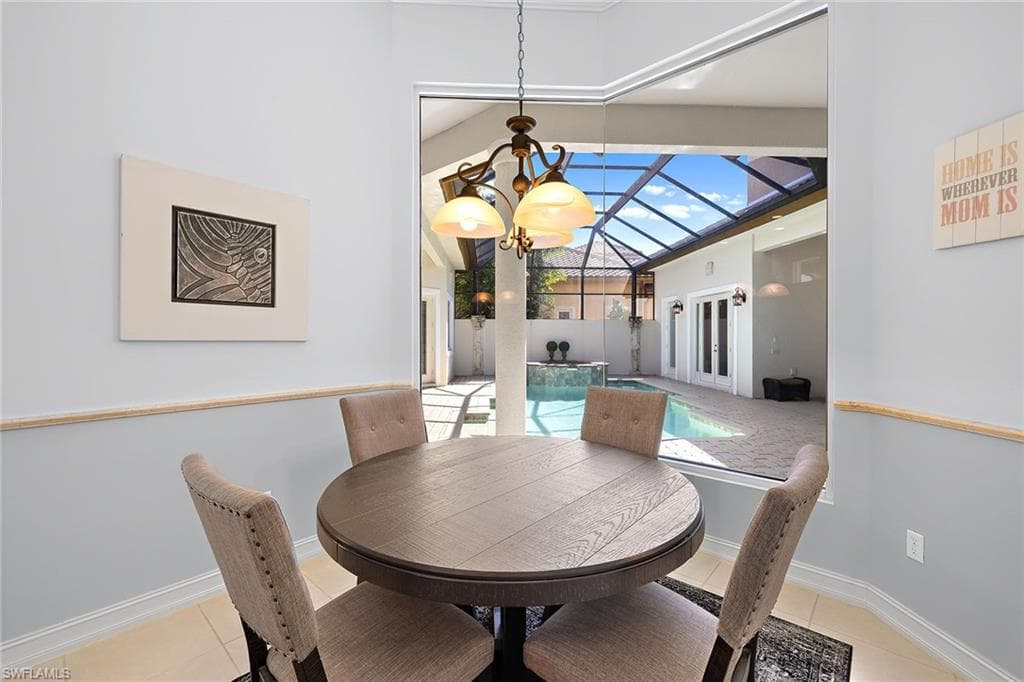 8894 Shenendoah Cir, Naples, FL 34113-13