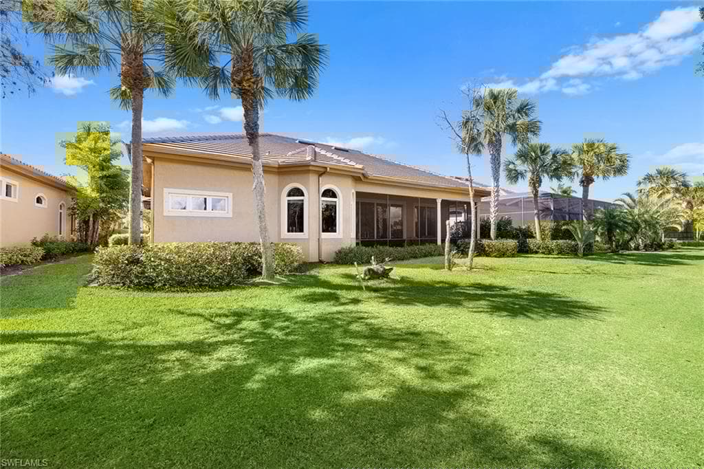 8894 Shenendoah Cir, Naples, FL 34113-46