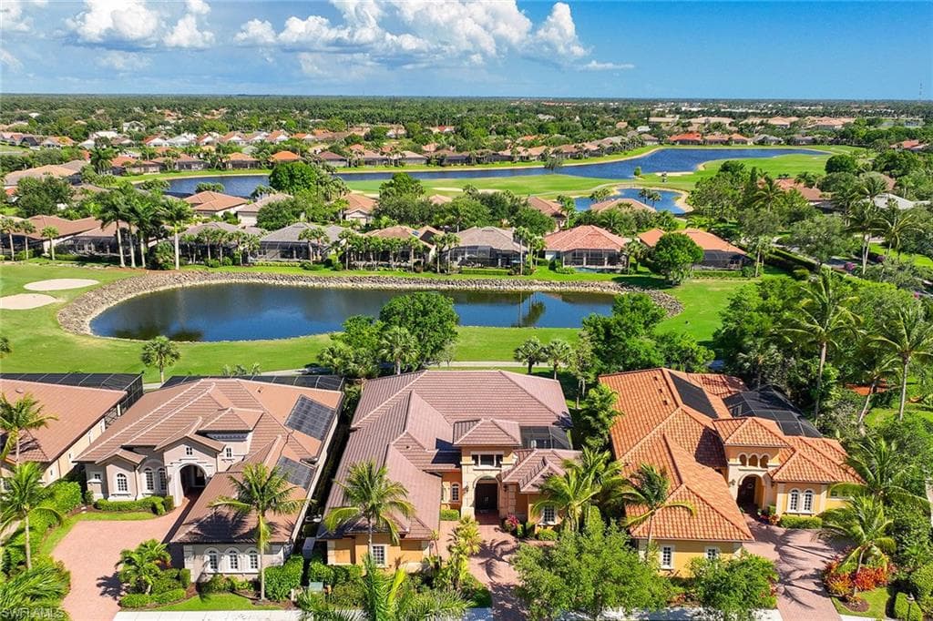8894 Shenendoah Cir, Naples, FL 34113-47