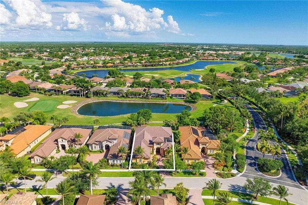 8894 Shenendoah Cir, Naples, FL 34113-51