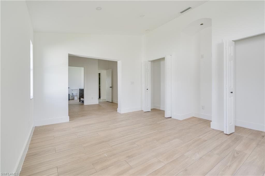 226 6th Ter, Cape Coral, FL 33990-20