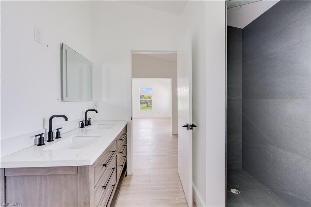 226 6th Ter, Cape Coral, FL 33990-23